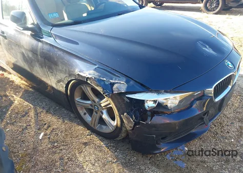 2013 BMW 320I xDrive z USA, uszkodzony, nr VIN WBA3C3C54DF980779